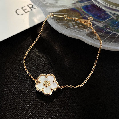 [BLUE TEARS]LUCKY WHITE MOP PLUM BLOSSOM  BRACELET